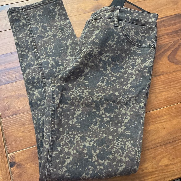 ASOS digital camo jeans - Picture 1 of 1
